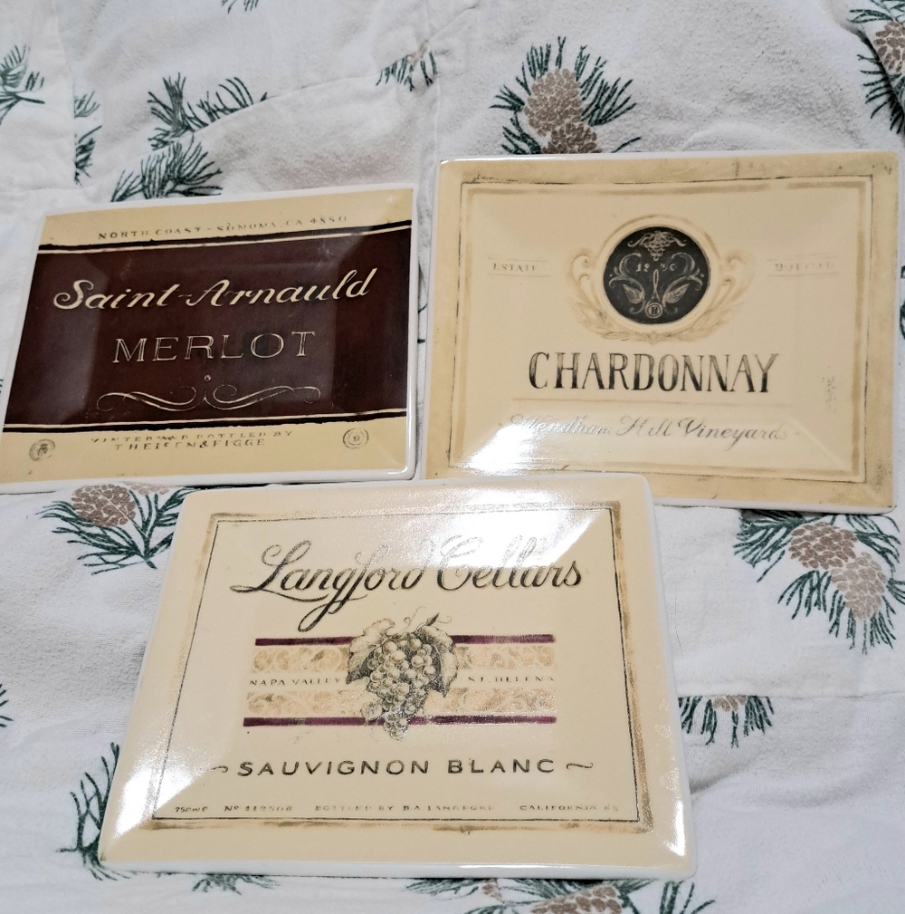 3 Square plates collector's items by Cape Craftsman  8x6" ( old) - Picture 3 of 4